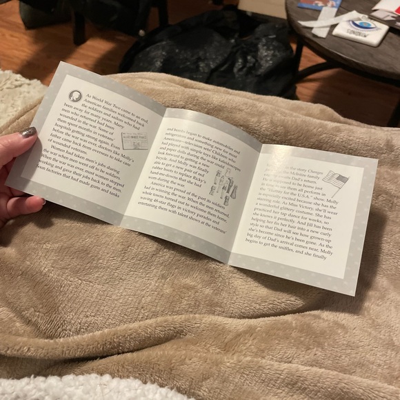 American Girl / Pleasant Company Doll Molly’s Winter Story pamphlet - Picture 2 of 3